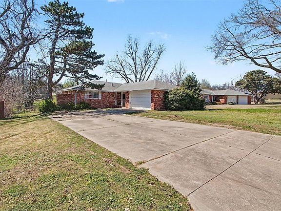 2nd image of 1708 Dover Dr