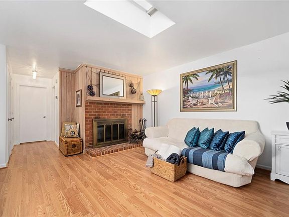5th image of 1744 Ocean Bay Dr