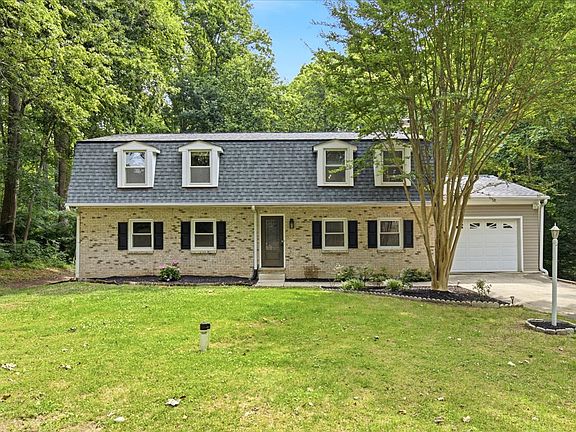 3rd image of 8827 Lafayette Dr