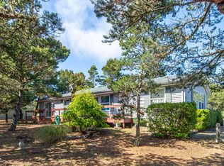 2702 NW Bayshore Loop, Waldport, OR 97394