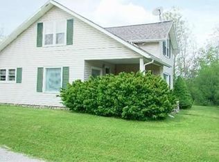 320 N Main St, Camden, MI 49232