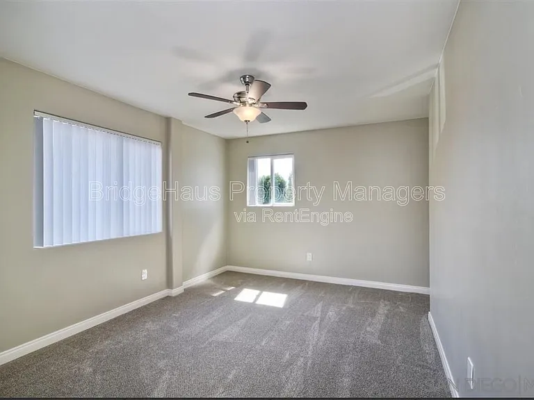 378 Moss St #14 — Photo 14