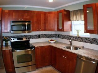 32 S Washington Ave, Centereach, NY 11720
