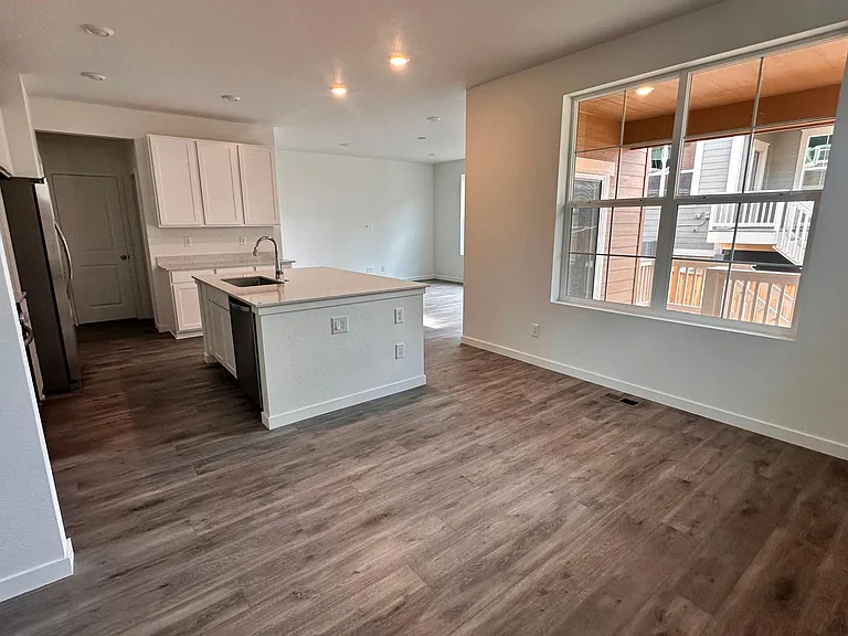 9011 Winding Glen Ln — Photo 11