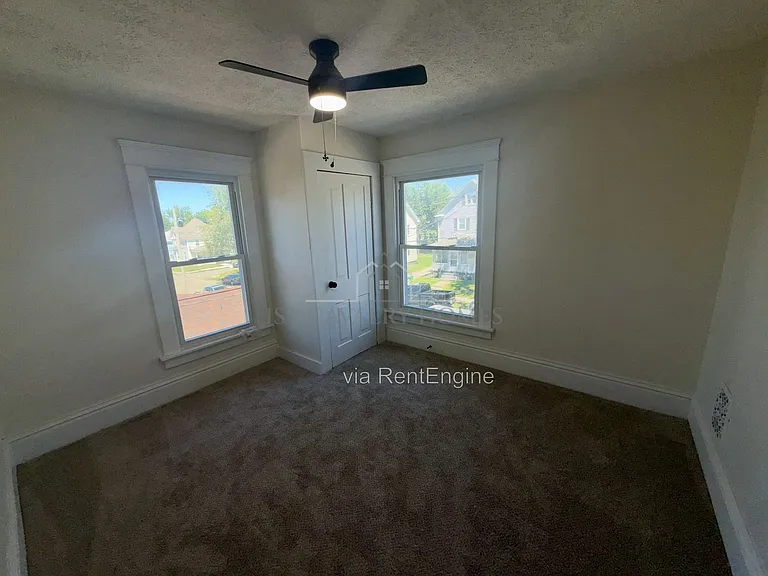 135 S McKinley Ave — Photo 10