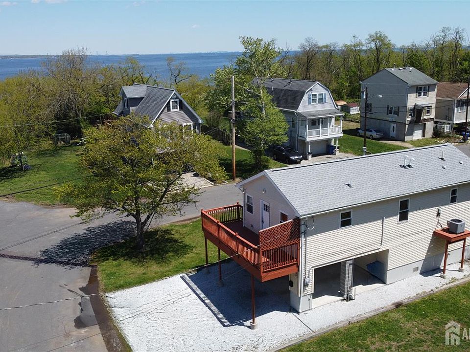 1st image of 33 Cliffwood Way
