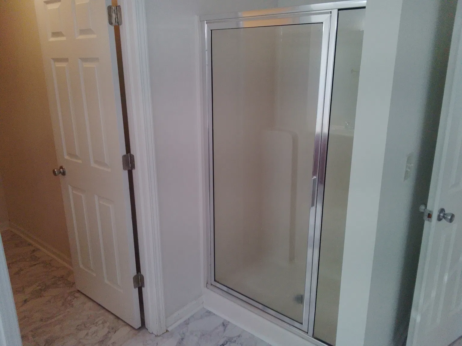 4 bed, 4100 sqft, $3,100 — Photo 3