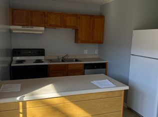 708 Dondee Dr #7A, Manhattan, KS 66502