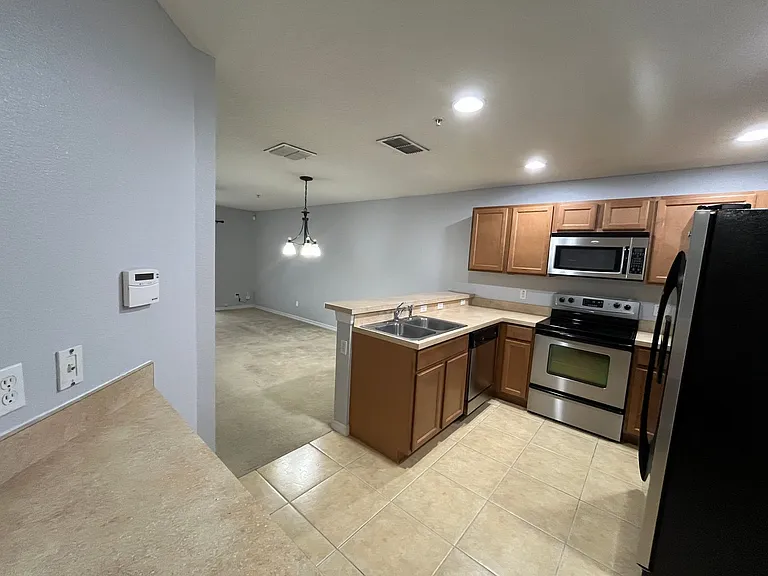 290 Glowing Peace Ln #52 — Photo 2