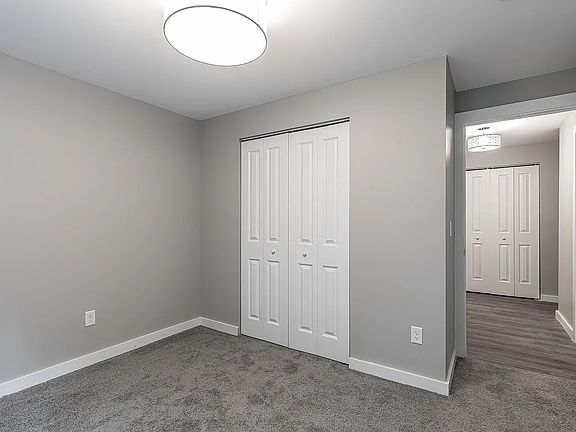 5th image of 105 A02sherbrooke Ave #A02