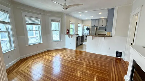 9 Ashland St #1 Photo 1