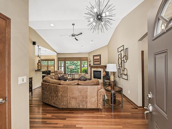 2nd image of 6305 Cedarhedge DRIVE