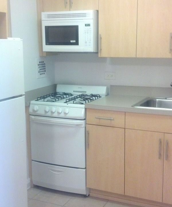 2nd image of 9131 Lamont Ave APT 2C