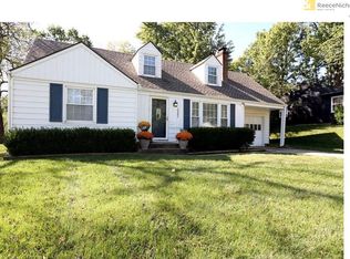 3903 W 72nd Ter, Prairie Village, KS 66208