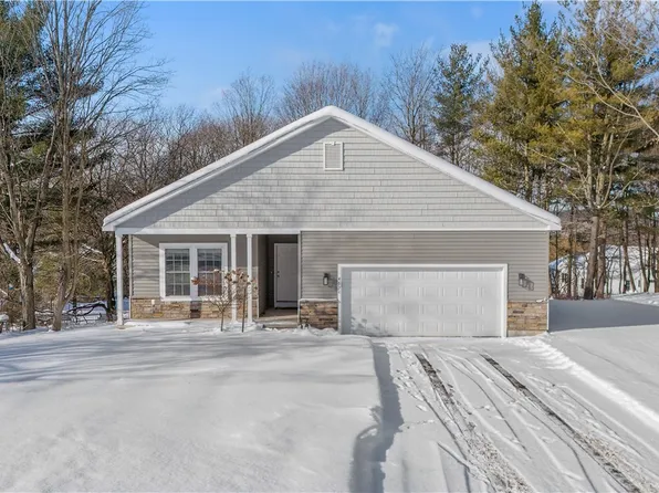 4631 Pauli Dr, Manlius, NY 13104