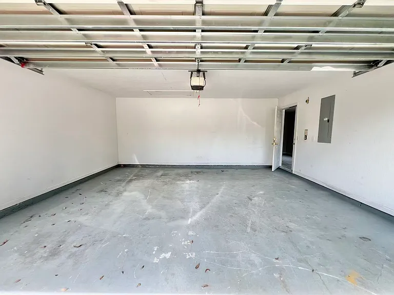 4416 Sherwood Forest Dr — Photo 19
