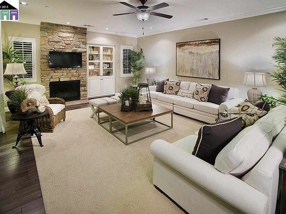 Model home pics - family room