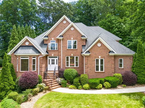 693 Normandy Rd, Mooresville, NC 28117