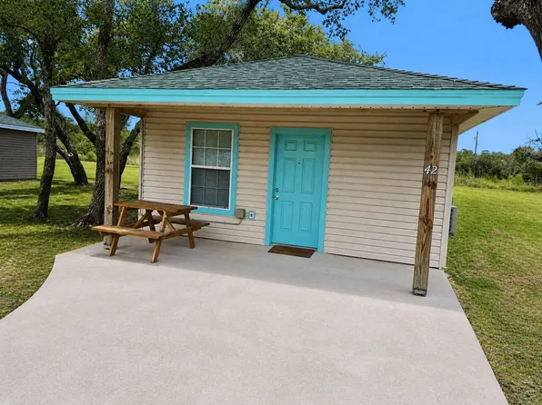 4321 Highway 35 S, Rockport, TX