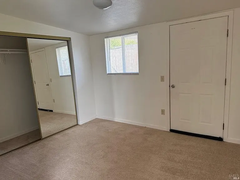 366 Brown St #B — Photo 4
