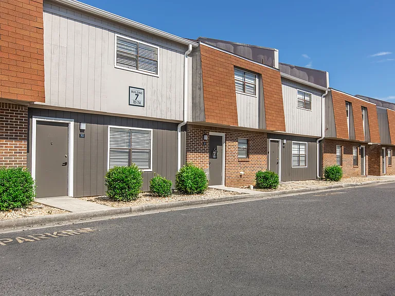 Brookridge Apartments — Photo 30