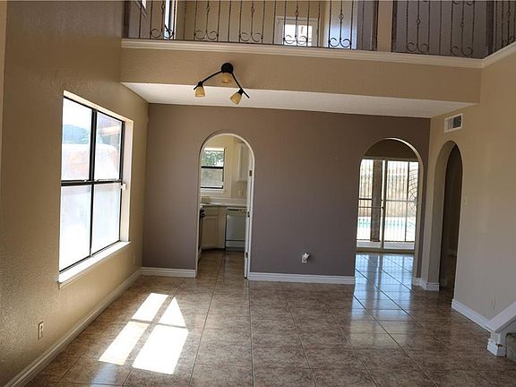 4th image of 1408 Gene Torres Dr