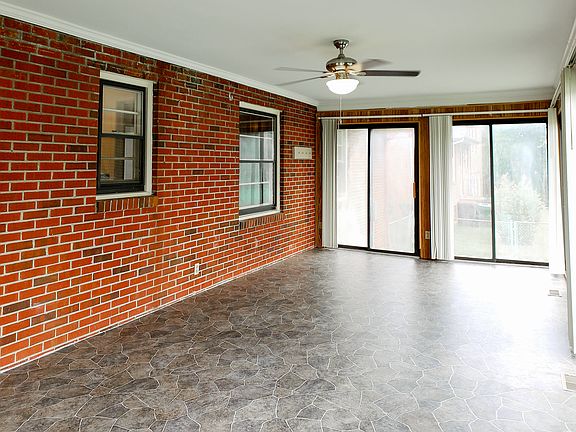 5th image of 2203 Drummond Dr