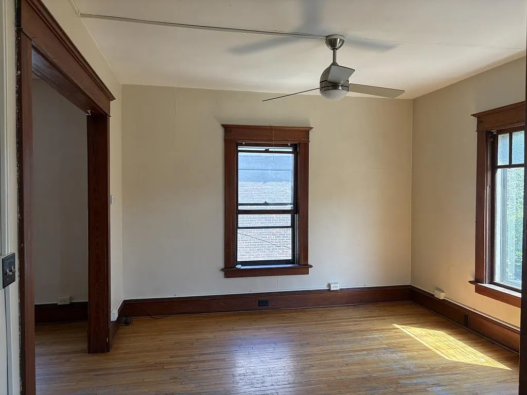 Building Photo - 48 Monroe St #1