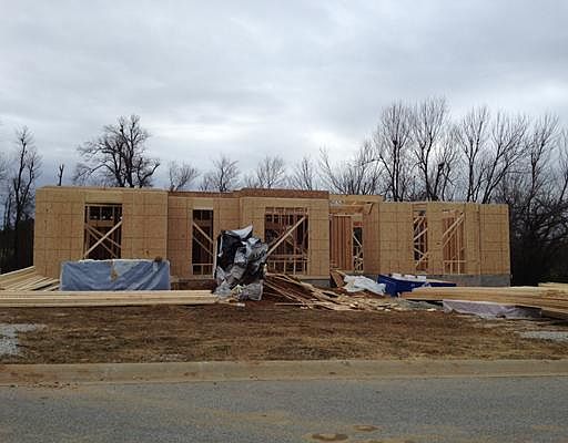 2nd image of 5401 Maywood Rd