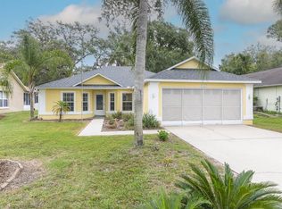 522 Kings Castle Dr, Orange City, FL 32763