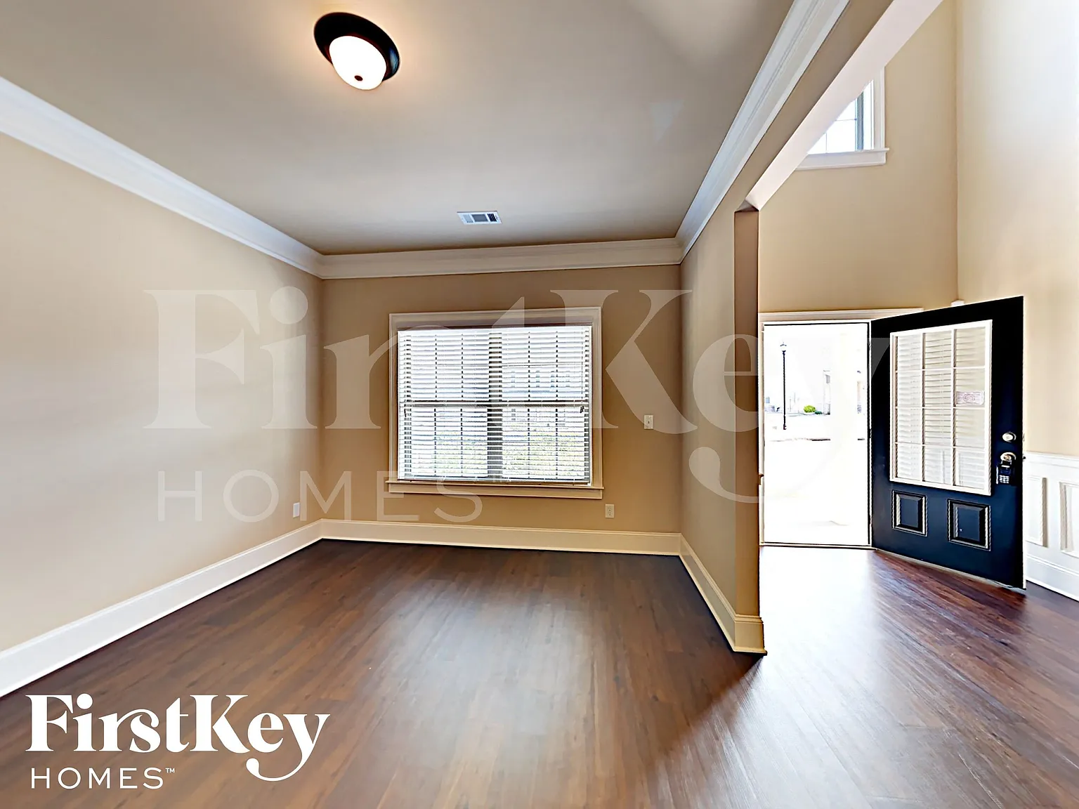 5 bed, 3.0 bath, 3108 sqft, $3,465 — Photo 3