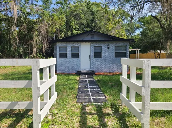 2230 Harlem Ave, Eustis, FL 32726
