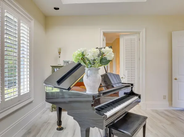 1730 Caribbean Dr #Id1385744p, Sarasota, FL 34231