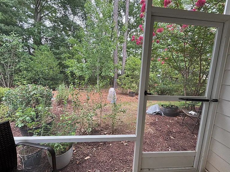 203 Gremar Dr — Photo 37