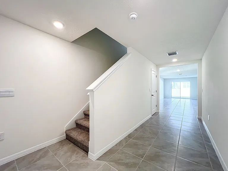 8656 45th Ct — Photo 5