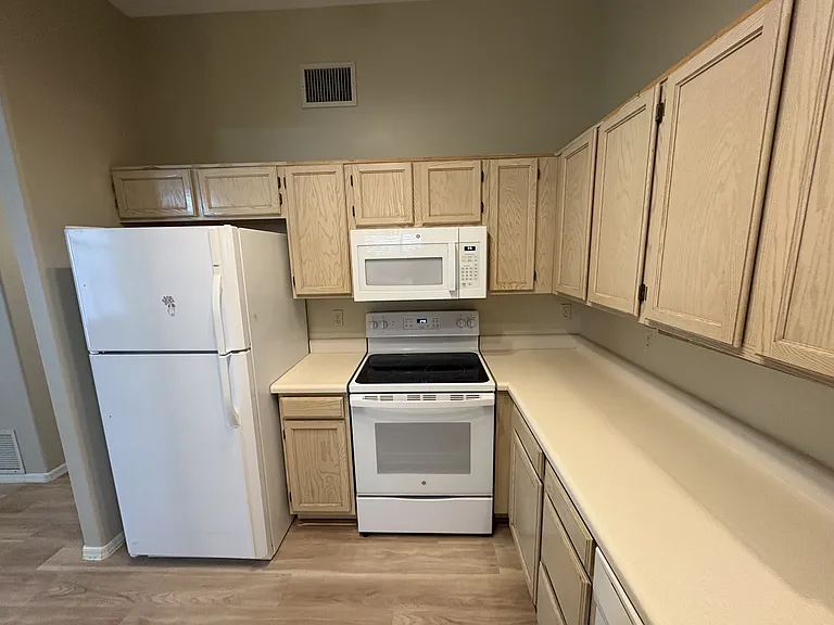 80 N Cheesebrush Ave — Photo 16