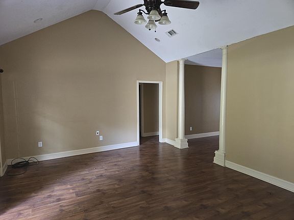 2nd image of 6 S Wind Ridge Cv