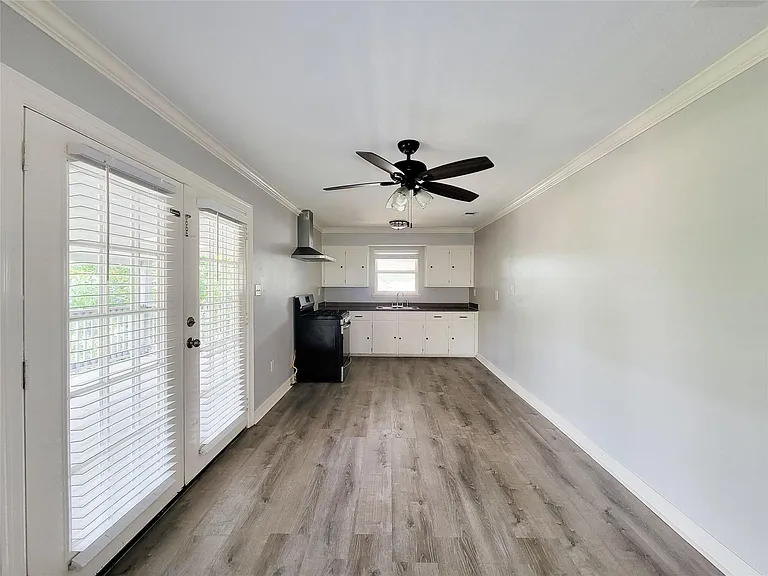 2513 Kowis St #B — Photo 12
