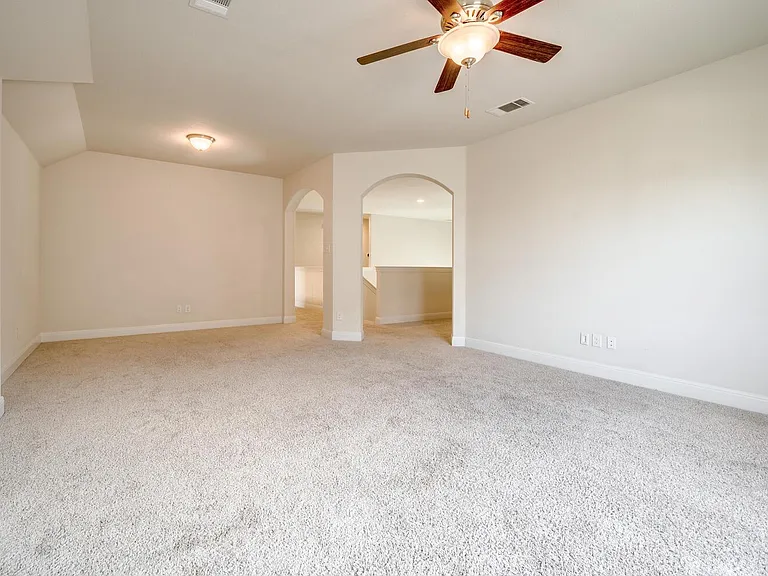 845 Richardson Ln — Photo 29