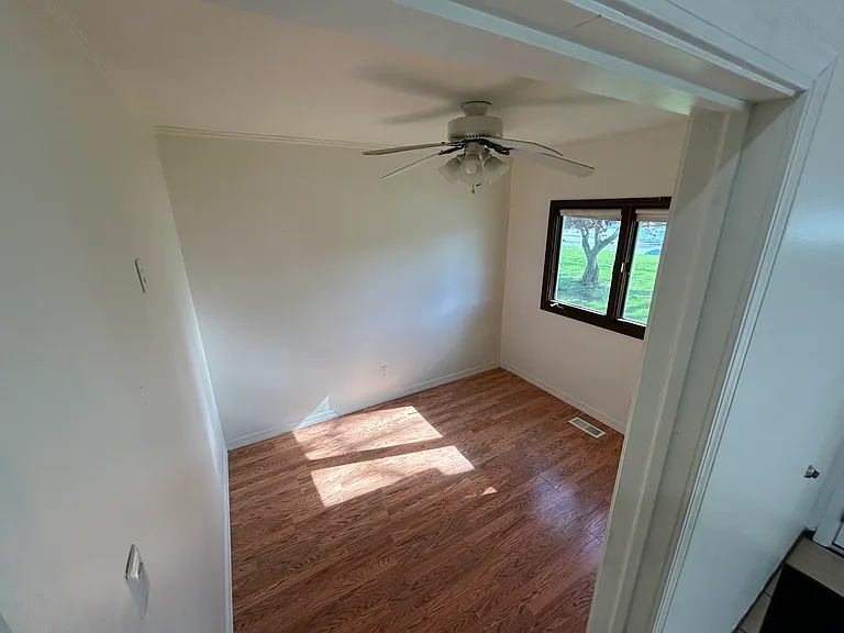 1882 Paul Dr — Photo 15