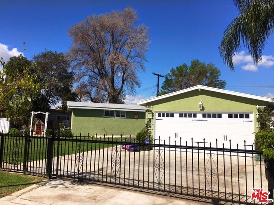 1st image of 1107 W Delhaven Ave