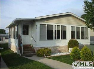 405 Maplehurst Ct, Whiting, NJ 08759