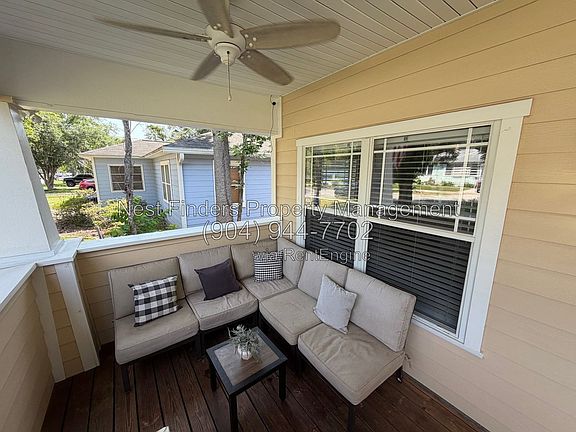 3rd image of 3886 Walsh St