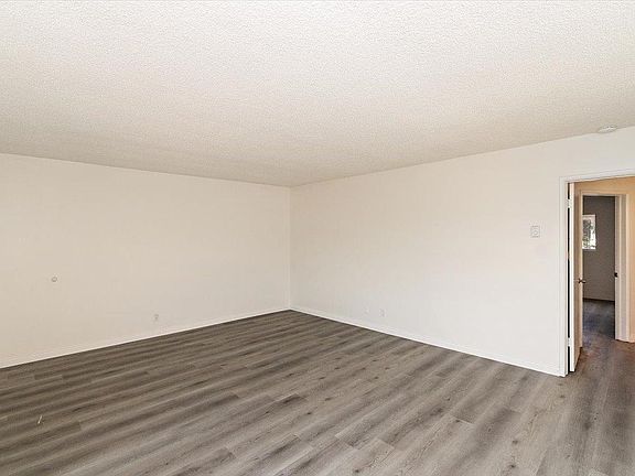 5th image of 380 Temple Ave #4