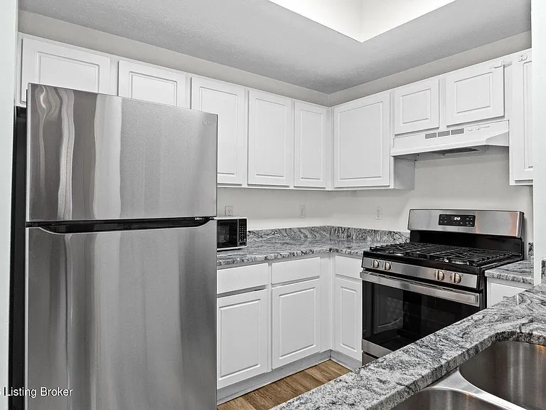 13202 Prospect Glen Way — Photo 8
