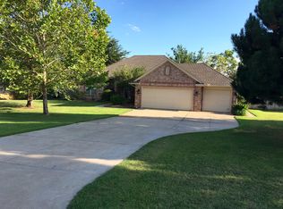 1004 Driver Ln, Edmond, OK 73025