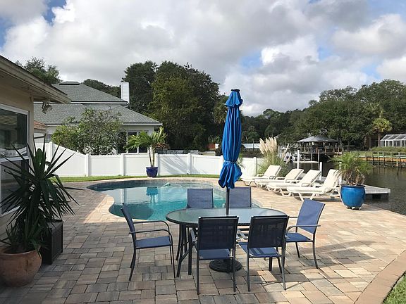 3rd image of 14537 Aqua Vista Ct