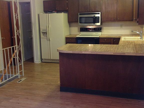 4th image of 520 36th Avenue Ct