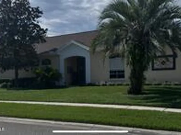 5601 Legend Hills Ln, Spring Hill, FL 34609