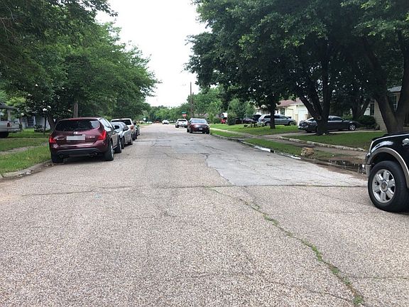 5th image of 114 E Daugherty Dr